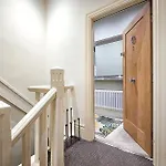 Exclusive 3 Bedroom Penthouse - 2 Bath & Mezzanine Daire *