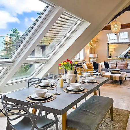 Exclusive 3 Bedroom Penthouse - 2 Bath & Mezzanine Daire