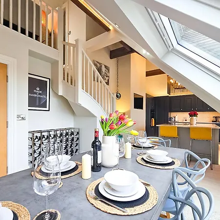 Apartamento Exclusive 3 Bedroom Penthouse - 2 Bath & Mezzanine Harrogate